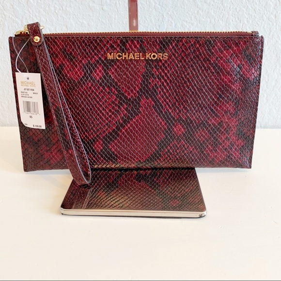 MICHAEL KORS Jet Set Large Clutch Embossed Leather - Picture 1 of 5